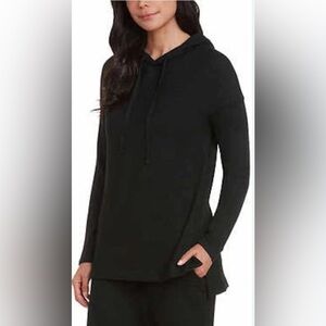 E. Max & Mia black super soft stretchy hoodie. Pullover. Medium.